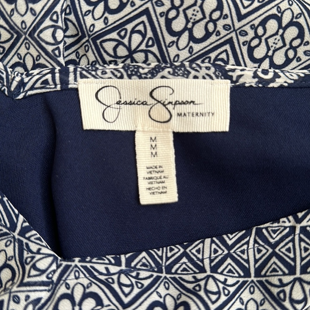 Jessica Simpson Maternity Top - Picture 3 of 3